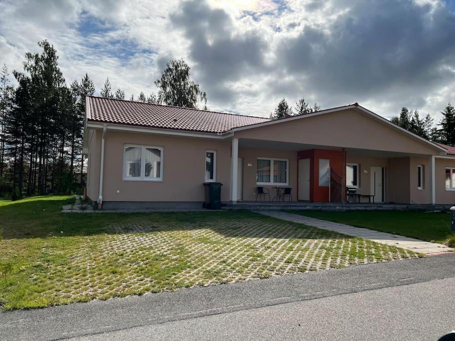 Beautiful Terraced House With Private Parking Villa Sandviken Buitenkant foto